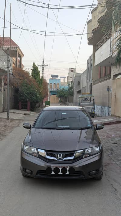 Honda city 2017 urban titanium