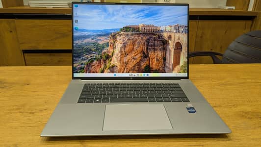 Hp Zeebook studio 16 G10 ci9 13th Gen RTX 2000 8Gb 4k screen