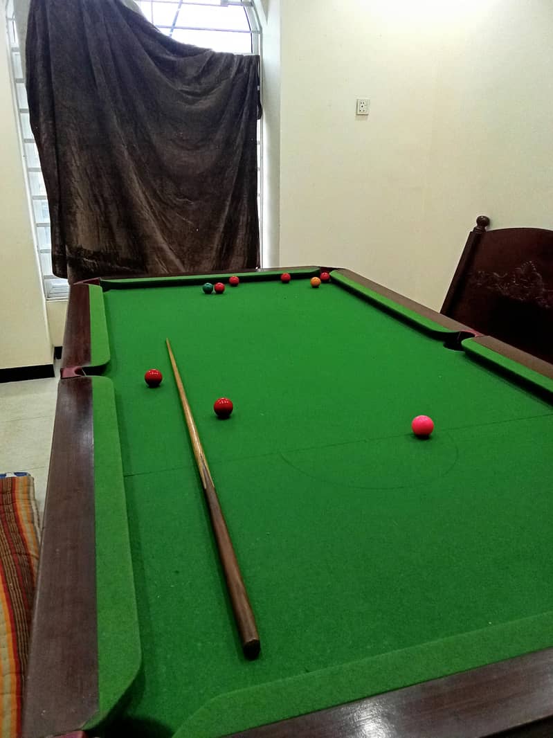 Snooker Table 0