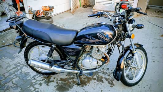 Suzuki 150 GS . 0322.3666697