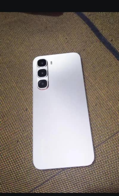 Infinix hot 60 pro 8+8/128 g200 10/10