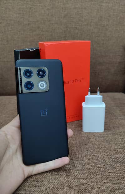 OnePlus 10 Pro | 12-256GB | Open Box