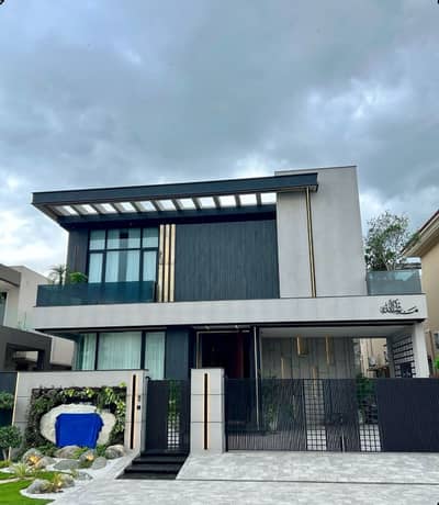 PHASE 7 1-KANAL BRAND NEW FULL BASEMENT BUNGALOW WITH 6 BEDROOMS IS AVAILABLE FOR SALE.