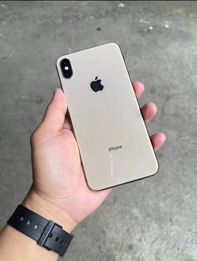 Apple Iphone Xs Max . . . .
