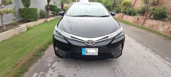 Toyota Corolla Altis Grande CVT-i 1.8 2019