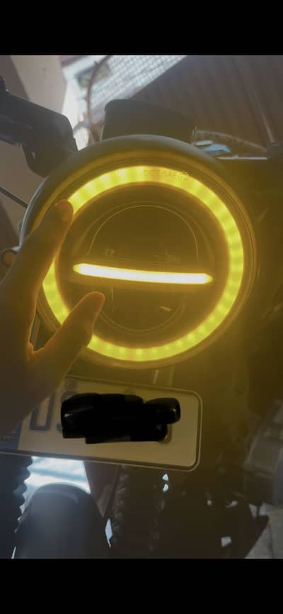 Round headlight round meter front metal mudguard slightly use new