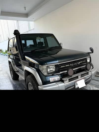 3 door prado manual neat n clean condition