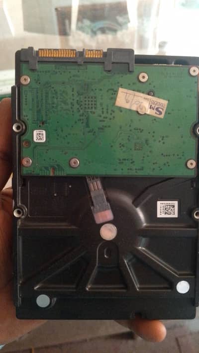 3 TB 4  hards h Hard seagate 100% health used