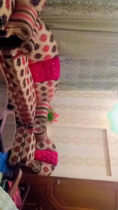 Luxury Sofa Set – Almost New Condition |