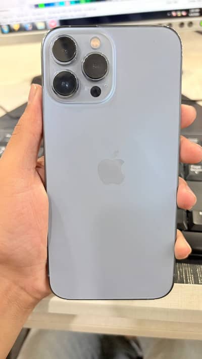 iPhone 13 pro max non