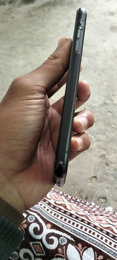 iPhone 11 Non PTA 128Gb