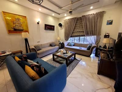 10 Marla Slightly Used Bungalow Near Raya