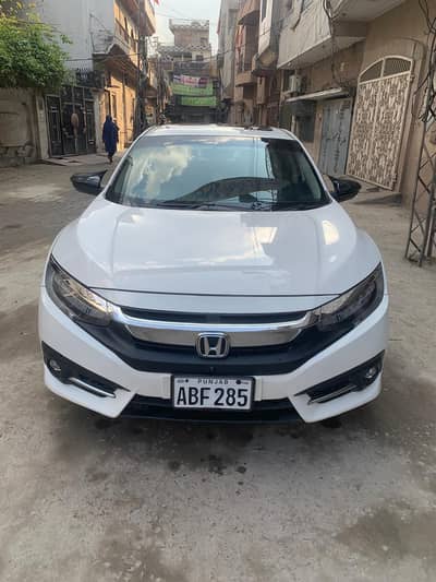 Honda civic 2021 ug full option 03217860991