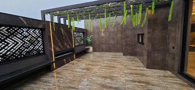 1 Kanal Newly Build House For Sale