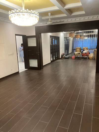 42 Marla Well Maintain House Available For Sale Near Qarshi Park Gulberg Lahore