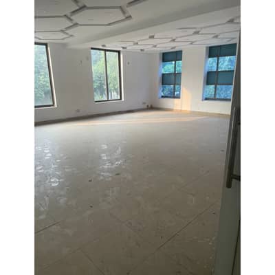 4.5 Kanal House Available For Rent In Gulber Near Kalma Chowk