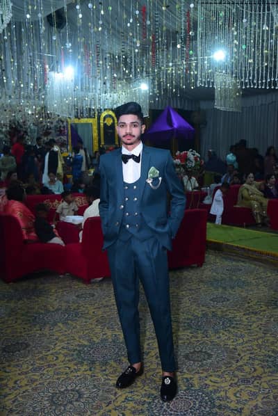 I need job office boy driving halper