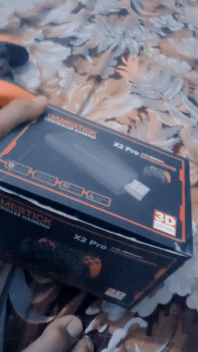 gaming console with 40000 games 8k quality games with 2 controllers