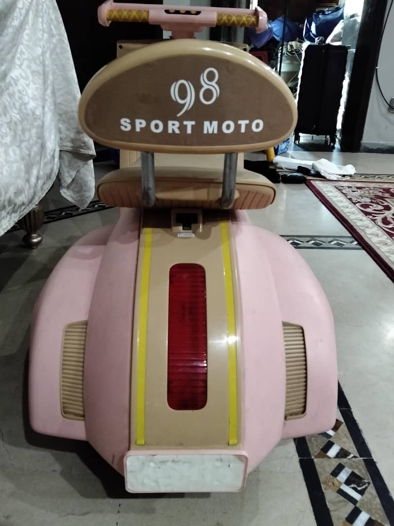 *دورانیہ استعمال کے لیے بہترین سکوٹر!* 2