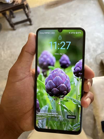 Real me  c51 4/64 memory all ok condition 10/9 with box and charger