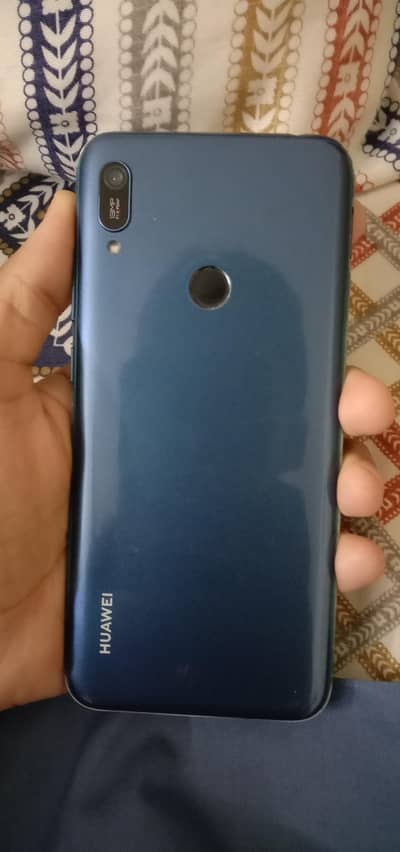 Huawei Y6 Prime 2019 (used) official PTA Approved  [Read Add]