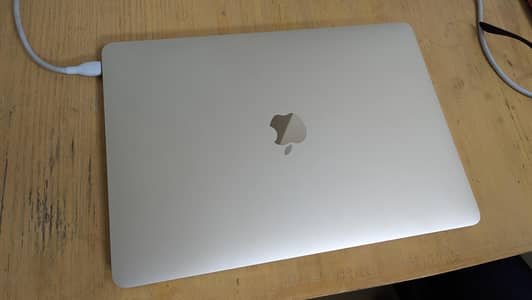 Apple MacBook pro 2017 base