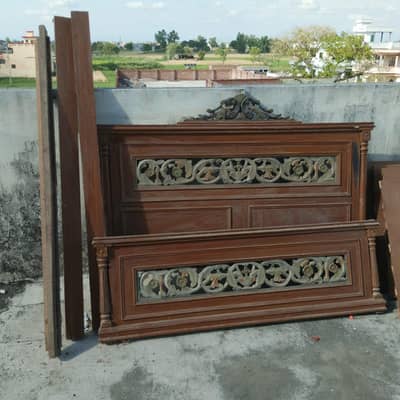 Wooden Bed and dressing table