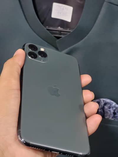 ipohne 11 Paro max pta approved. 64 Gb