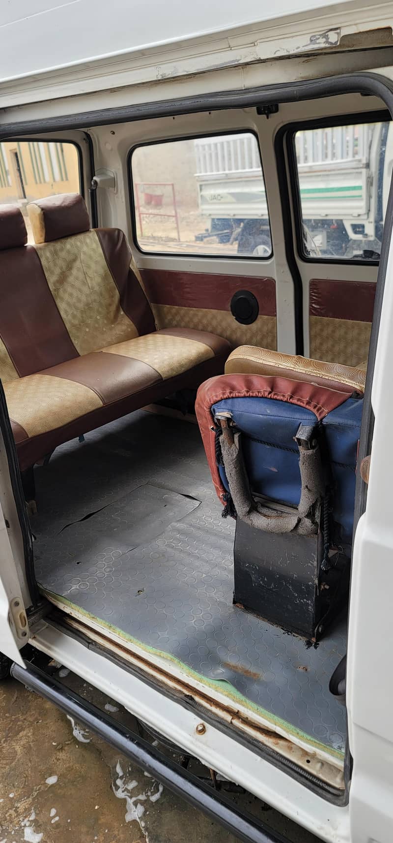 Suzuki Bolan VX Pet - Euro II 14