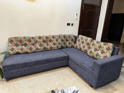 5 seater compact L shaped Sofa