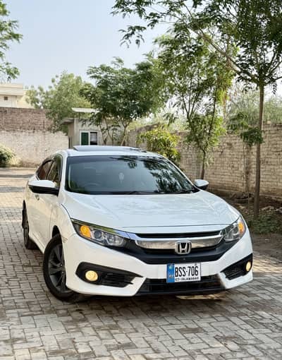 Honda Civic (Pristine condition)