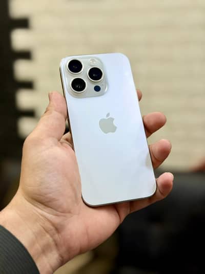 Iphone 15 pro white color 128gb Jv