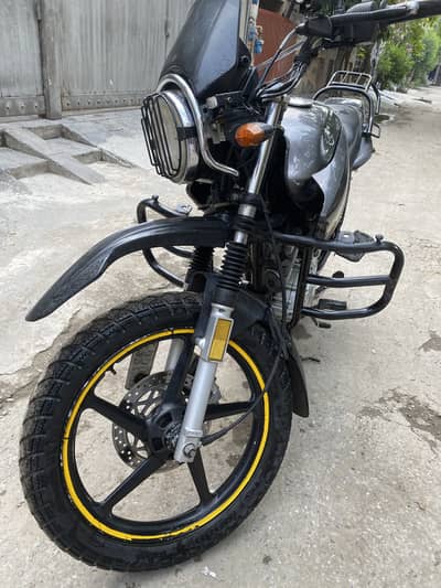 Yamaha YBR 125G limited buy & Drive no major work 2018 k last month