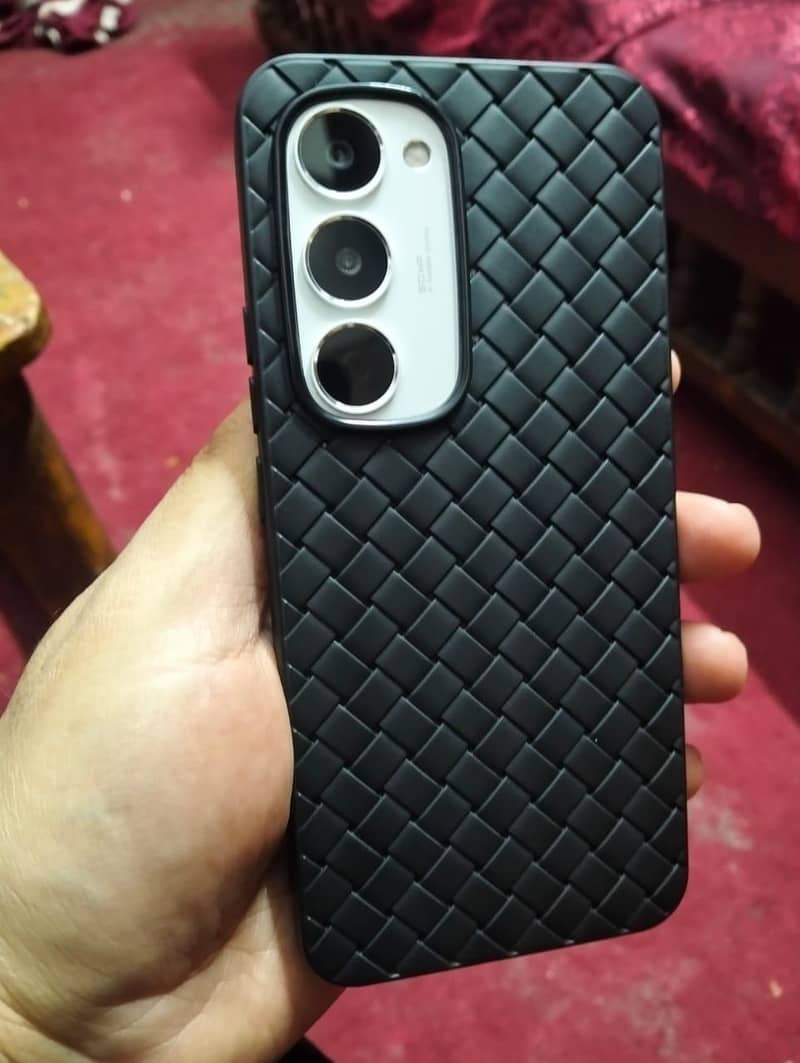 Techno spark 40 pro plus 3