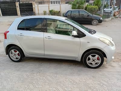 vitz 2006 model 2009 regester in very excelent condition on my family