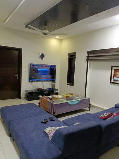 Investor Price 10 Marla Beautiful, Solid Construction Lush House Available For Sale