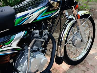 Honda CG 125 2023 With Original Pics 100% Nut To Nut Geniune For Sale