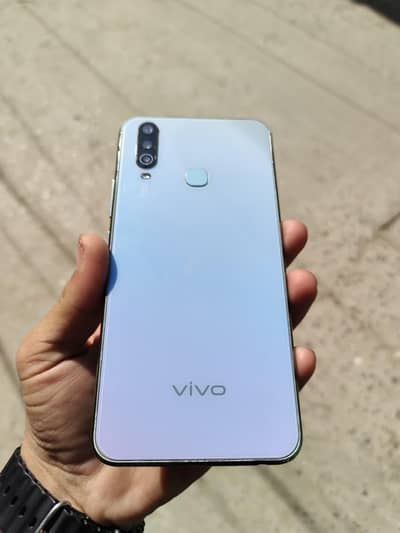 vivo Y17
