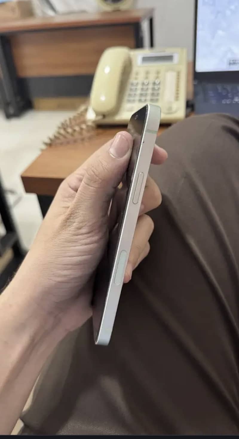 iPhone 12 water pack 5