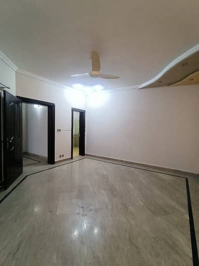 AHMED ASSOCIATES OFFERS 1 KANAL UPPER PORTION FOR RENT IN PCSiR PHASE 2 NEAR TO SHUKAT KHANUM HOSPITAL LAHORE.