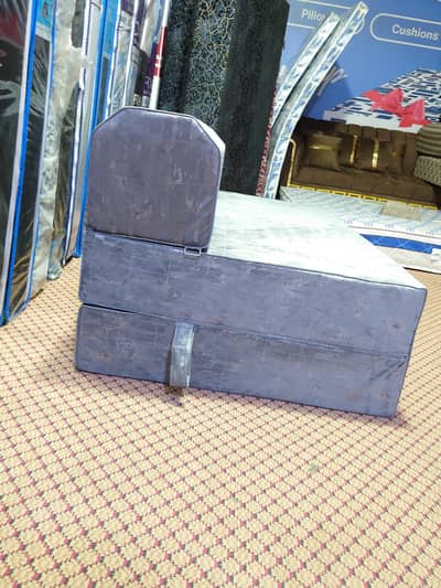 SOFA COME BED 6/4 SIZE FOR MORE DETAILS INBOX