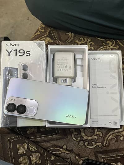 Vivo y19s 6+6 gb 128gb brand-new full box 6 month  warranty