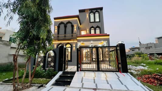 7.22 Marla Brand New House With 5 Bedrooms For Sale In G Block Central Park Lahore
