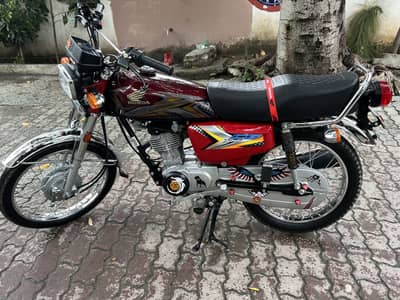 125 isl number total 4000 km drive orignal