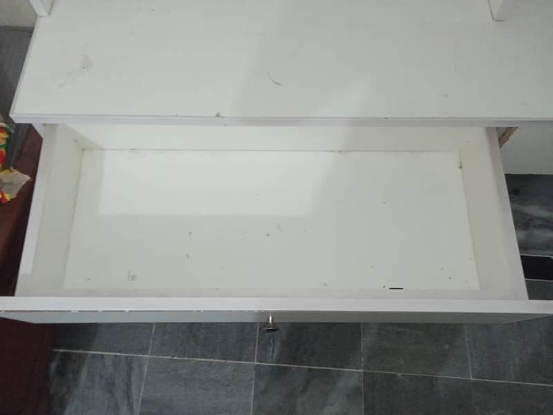 Office and study  table 7