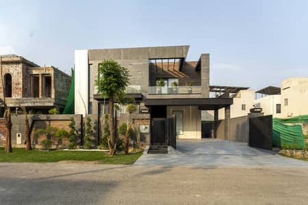 Fully furnished Luxury House For Sale with basement at Top Location Near Dolmen Mall and Mosque