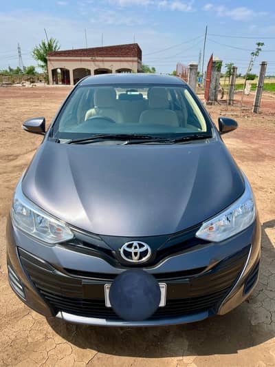 Toyota Yaris GLI 1.3 MT b2b