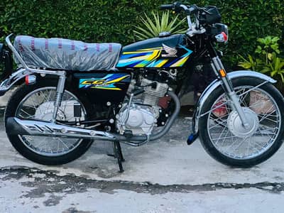 Honda CG 125 Bike Model 2026 Bike KM 3500 Only Call Serious Buyer 125