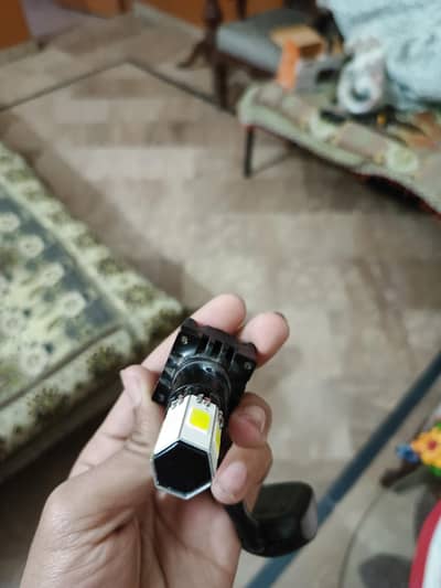 led flasher 10/10. ,fog light 100 % working.  fog light mint