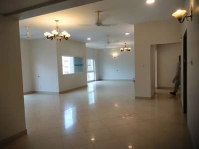Very Well Maintained And Slightly Renovated 4 Bedroom 3760 Square Feet Apartment On Higher Floor Is Available For Rent In One Of The Most Prominent Project Of City Known As Creek Vista Situated In The Serene Vicinity Of DHA Phase 8